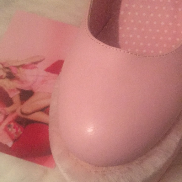 Rare!! SugarThrillz (SugarBaby) Faux Fur Platforms - Picture 7 of 10